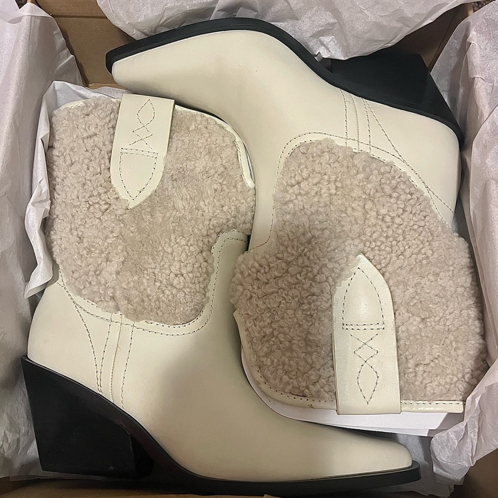 Free People Artic Fox Boots with Shearling Detail *final price* - Picture 5 of 10